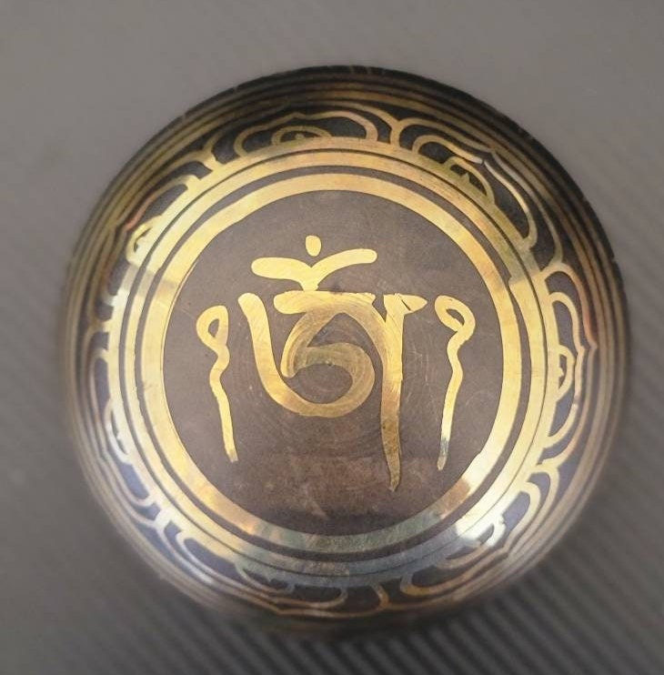 Namaste Hand etched with Om Mani Padme Hum mantra Singing Bowl with Mallet