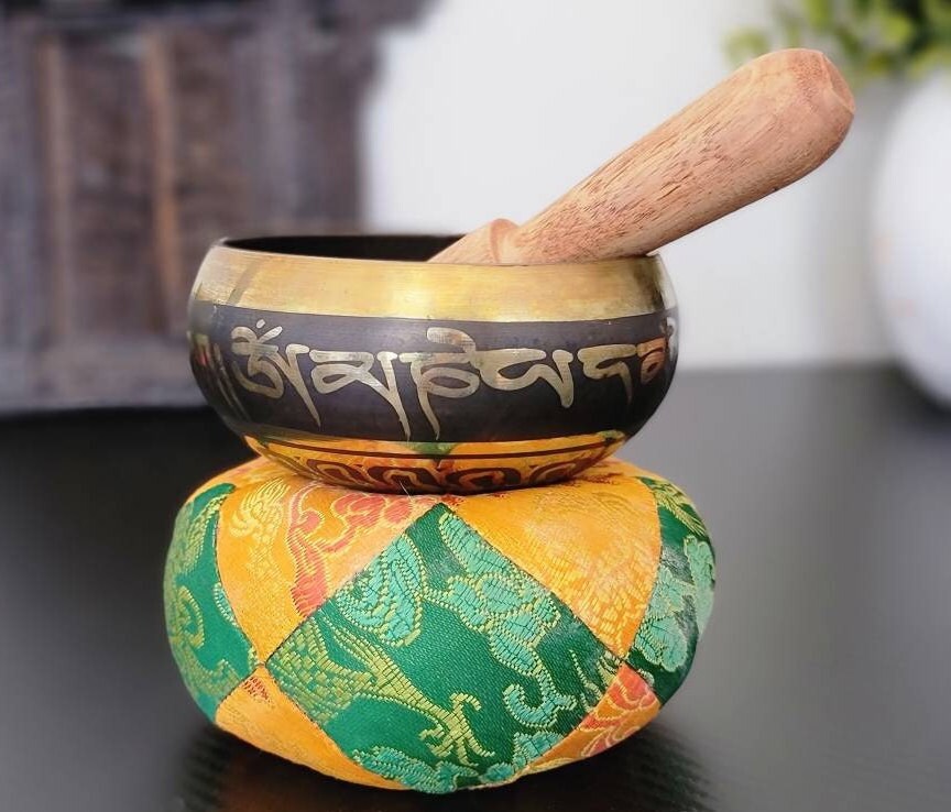 Namaste Hand etched with Om Mani Padme Hum mantra Singing Bowl with Mallet